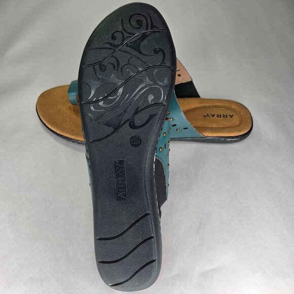 NWOT ARRAY Women's Catalina Green Studded Leather Sandals - Picture 5 of 8